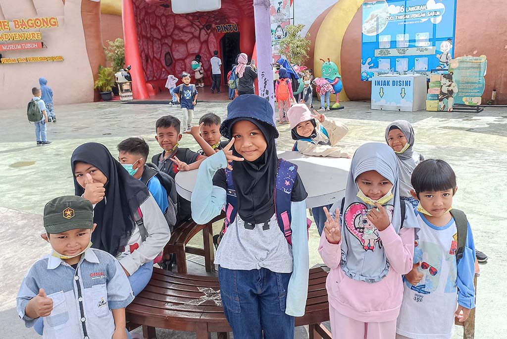 Program Donasi Peduli Pendidikan Yayasan Mukti Wibawa Ponorogo