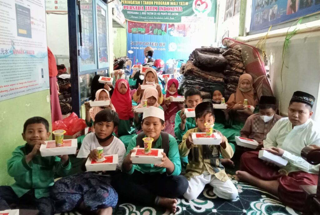 Program Donasi Santunan dan Bingkisan Anak Yatim
